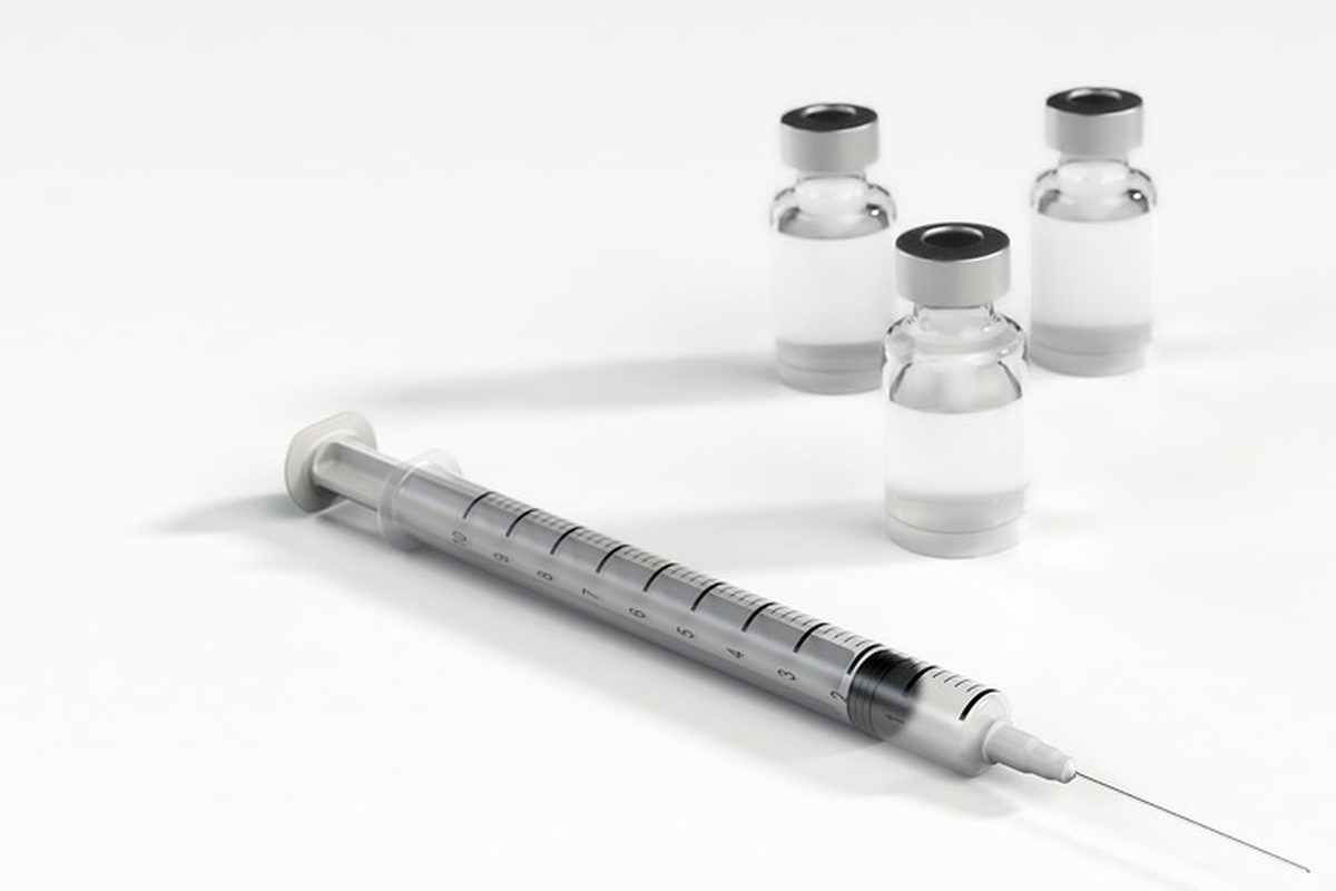 Photograph published by the practice for gel injections.